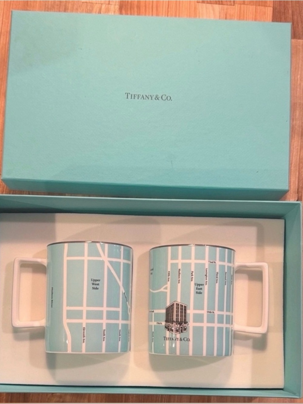 Tiffany & Co. Blue New York Map Ceramic Mug Set with Box RARE.